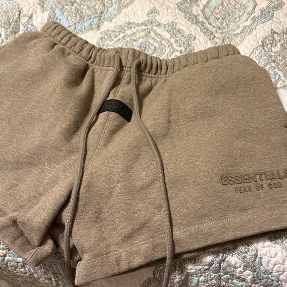 Fear of God Other - FOG Essentials Tan Sweatshort